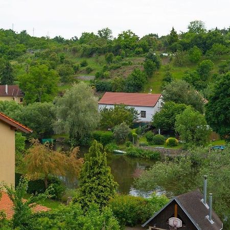 Ruhige Unterkunft Mit Einer Schoenen Aussicht Znojmo Exterior foto